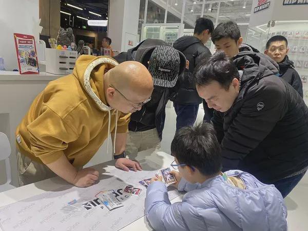 出70万张！“卡迷”为啥如此疯狂PG麻将胡了2哪吒卡牌一周内卖(图9)