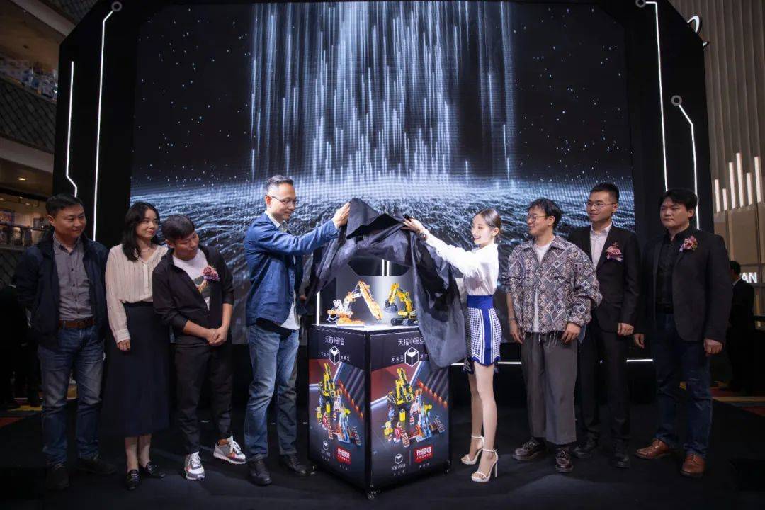 签约成为玩具品牌代言人PG麻将胡了2这些明星(图6)